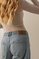 Calça Jeans Barrel Azul Médio - TYNA - foto 9