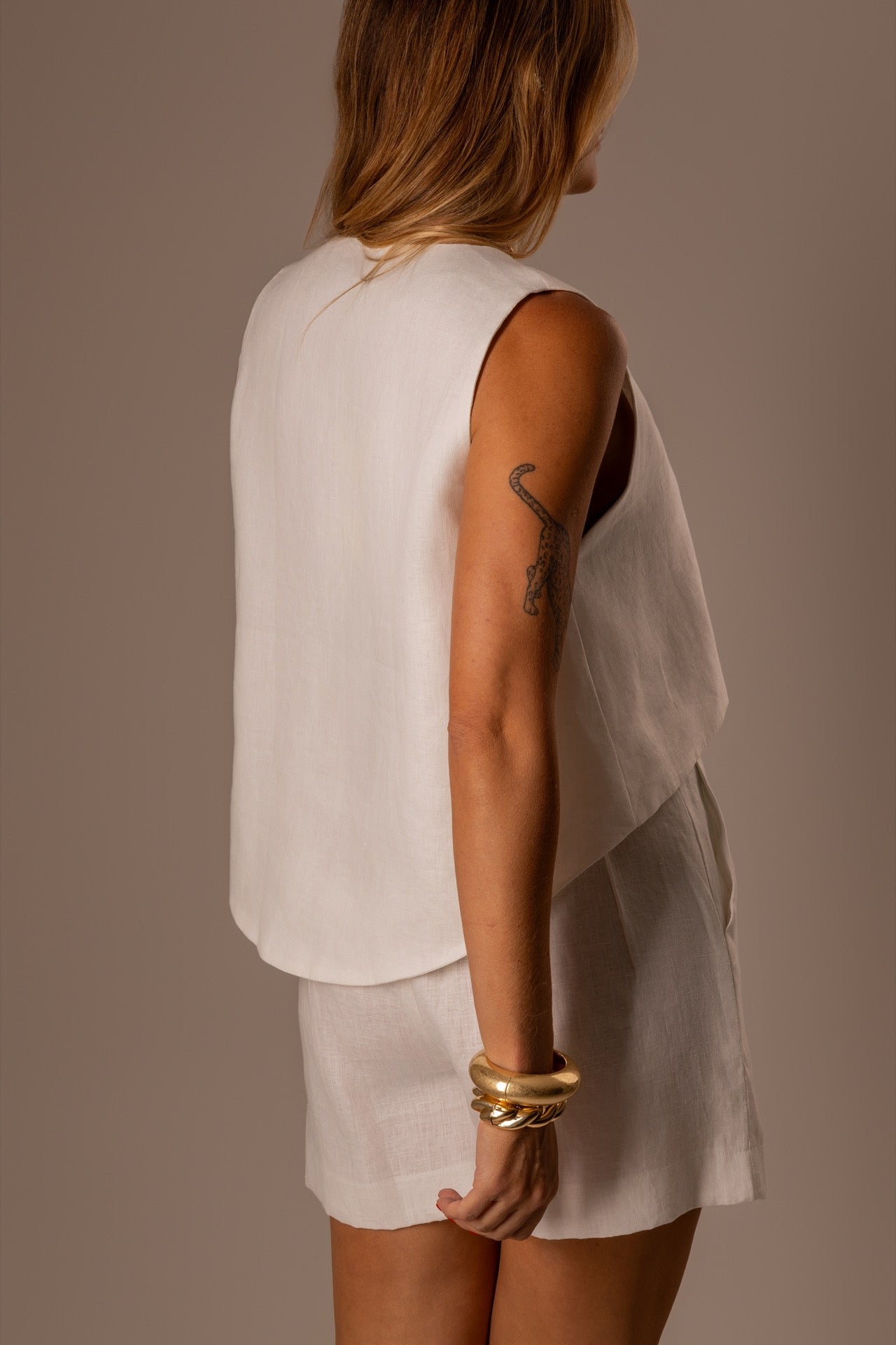 BLUSA LINHO ASSIMÉTRICO OFF