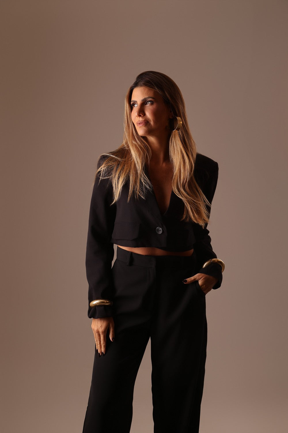 BLAZER ALFAIATARIA CROPPED PRETO