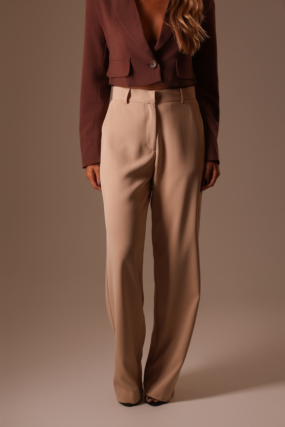 CALÇA ALFAIATARIA RETA MACADÂMIA