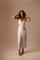 VESTIDO OFF WHITE CUT OUT