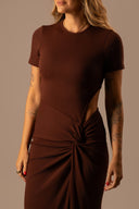 VESTIDO MIDI CHOCO COM FENDA LATERAL