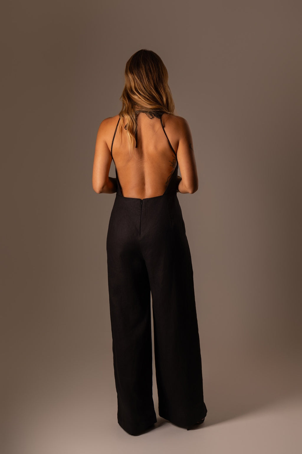 MACACÃO PRETO LINHO PURO