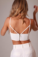 TOP RECORTE OFF WHITE