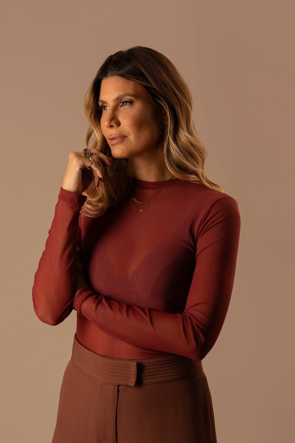 BLUSA VINHO MANGA COMPRIDA TULE