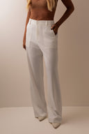 Calça Reta Alfaiataria Off White - TYNA - foto 5
