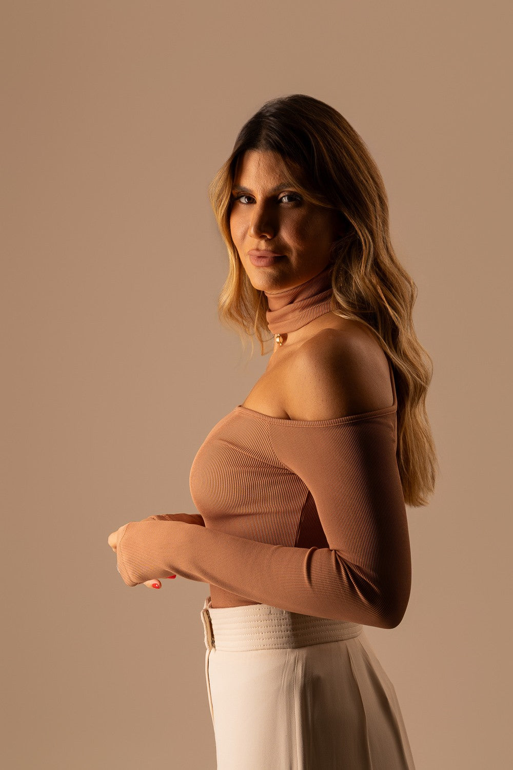 BLUSA MANGA LONGA GOLA MOCHA MOUSSE