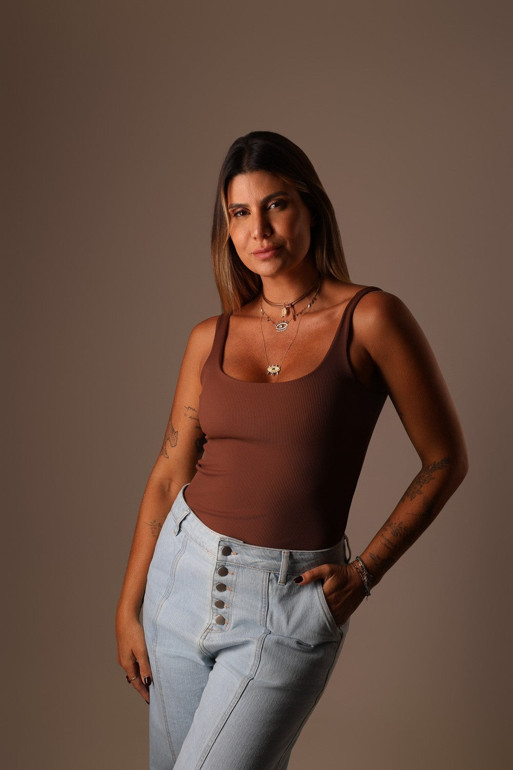 REGATA COMPRIDA MARROM