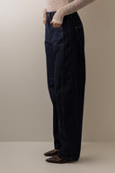 Calça Jeans Barrel Azul Escuro - TYNA - foto 3