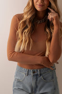Blusa Tule Caramelo Manga Longa com Dedinho - TYNA - foto 3