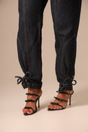 Calça Jeans Escura Botões Frente com Amarração - TYNA - foto 2
