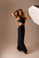 VESTIDO LONGO PRETO COM RECORTE