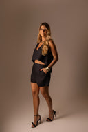 SHORT LINHO PURO PRETO