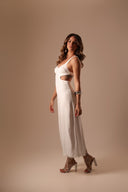 VESTIDO OFF WHITE CUT OUT