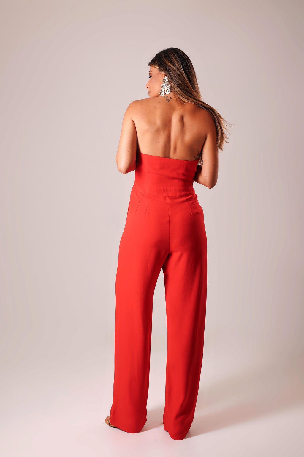 MACACÃO VERMELHO COM BARBATANA