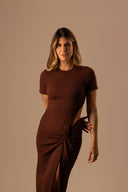 VESTIDO MIDI CHOCO COM FENDA LATERAL