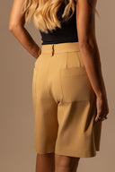 BERMUDA RETA ALFAIATARIA BEGE DUST